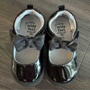 Stride Rite Girls’ Black Mary Jane Flats